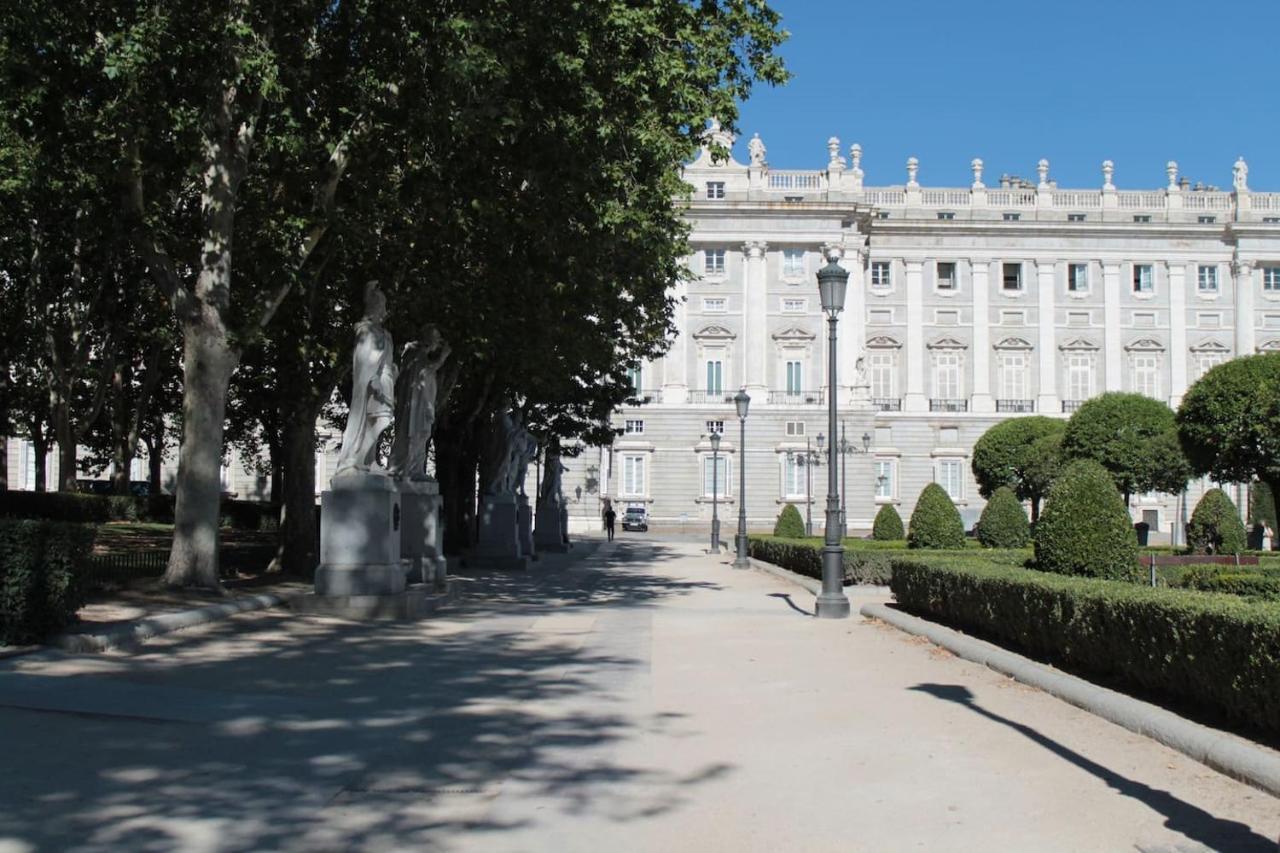 Urbantec Realty - Palacio Real - Opera Madrid Bagian luar foto