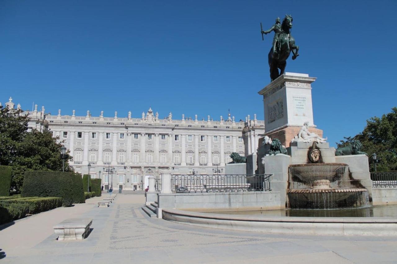 Urbantec Realty - Palacio Real - Opera Madrid Bagian luar foto